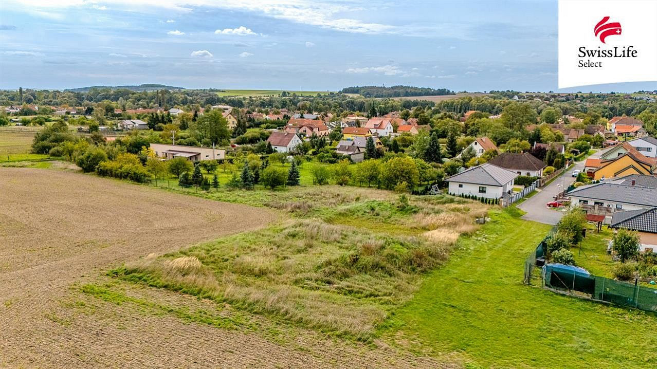 Prodej stavebního pozemku 1 399 m² – fotografie 3