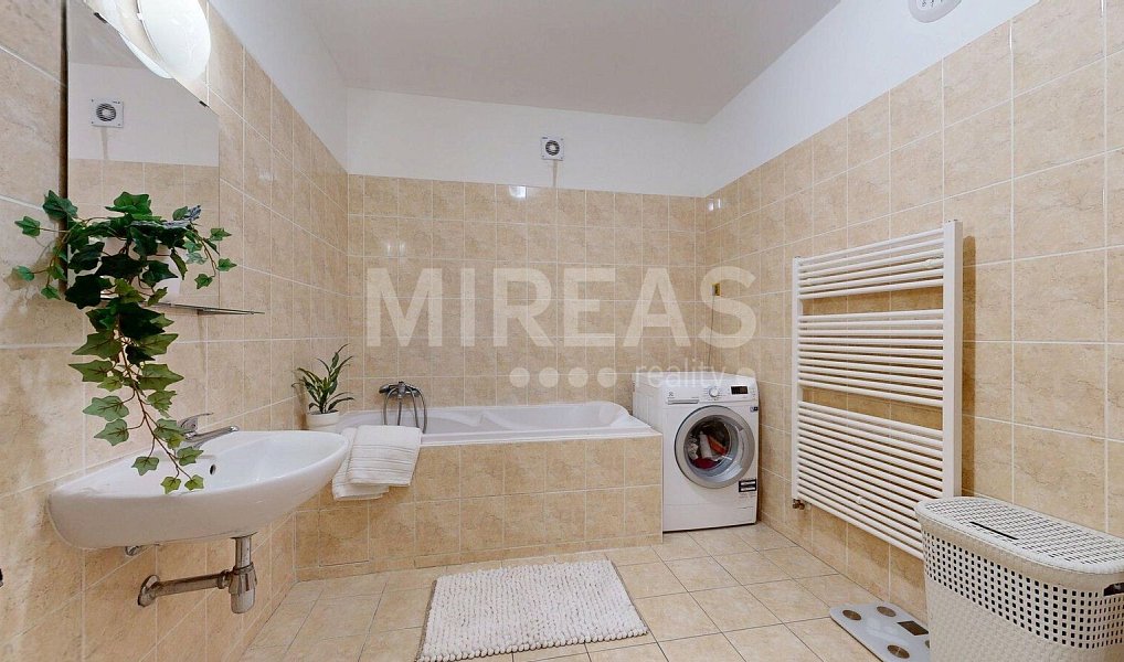 Prodej bytu 2+kk 69 m², Milovice – náhled fotky 19