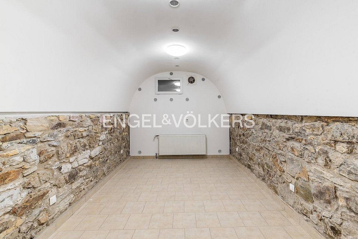 Pronájem kanceláře 134 m² – fotografie 4