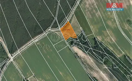 Prodej pole 5 327 m², Dubnice, okres Česká Lípa