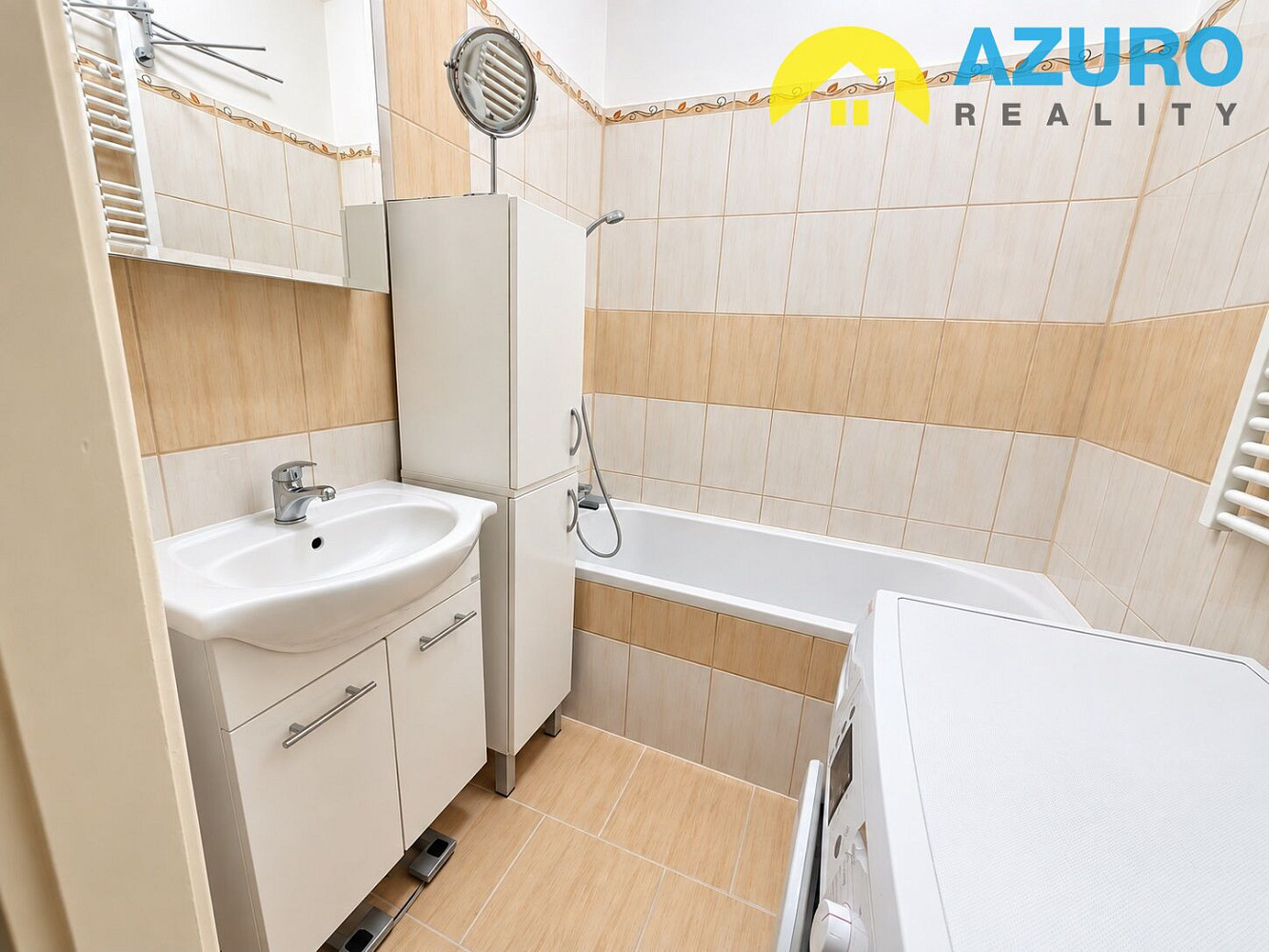 Pronájem bytu 2+1 89 m² – fotografie 3