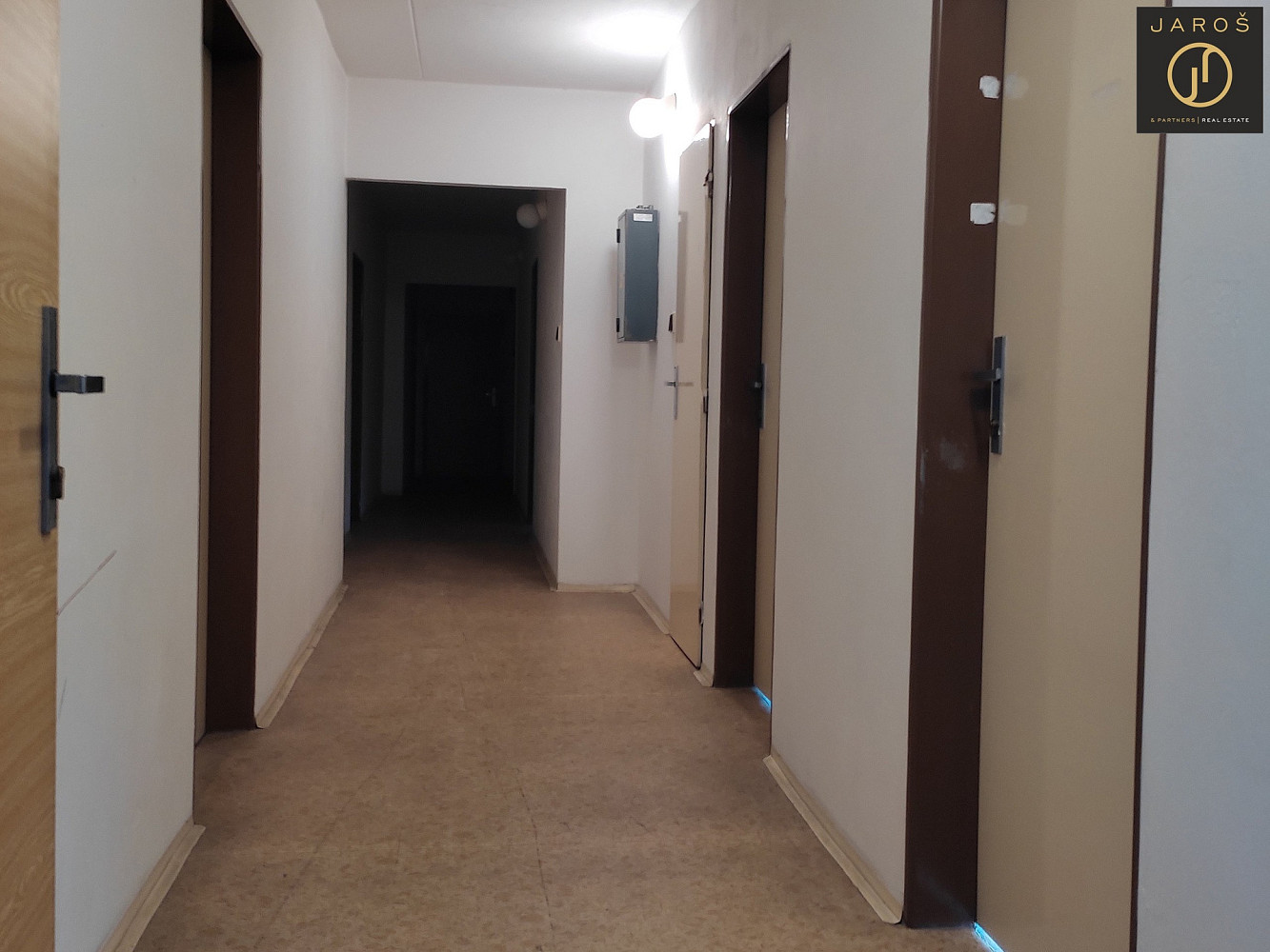 Pronájem kanceláře 20 m² – fotografie 2