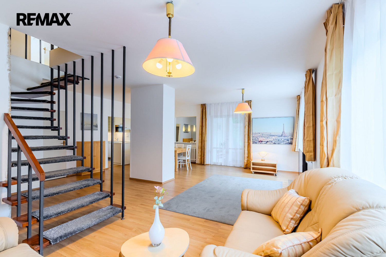 Prodej domu 244 m² s pozemkem 316 m²