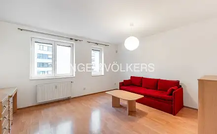 Prodej komerčního objektu (jiného typu) 32 m², Plzeňská, Praha 5 - Košíře
