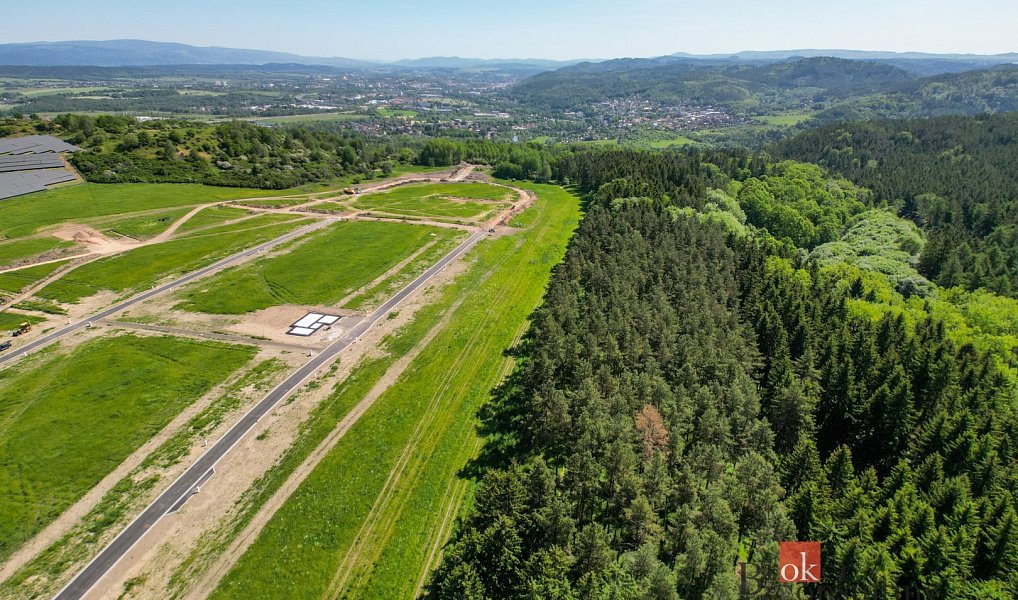 Prodej stavebního pozemku 918 m², Hory – náhled fotky 9