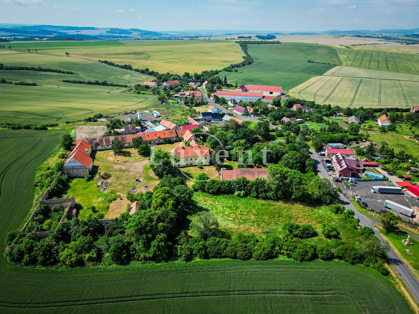 Prodej ubytovacího objektu 3 000 m² — photo 3