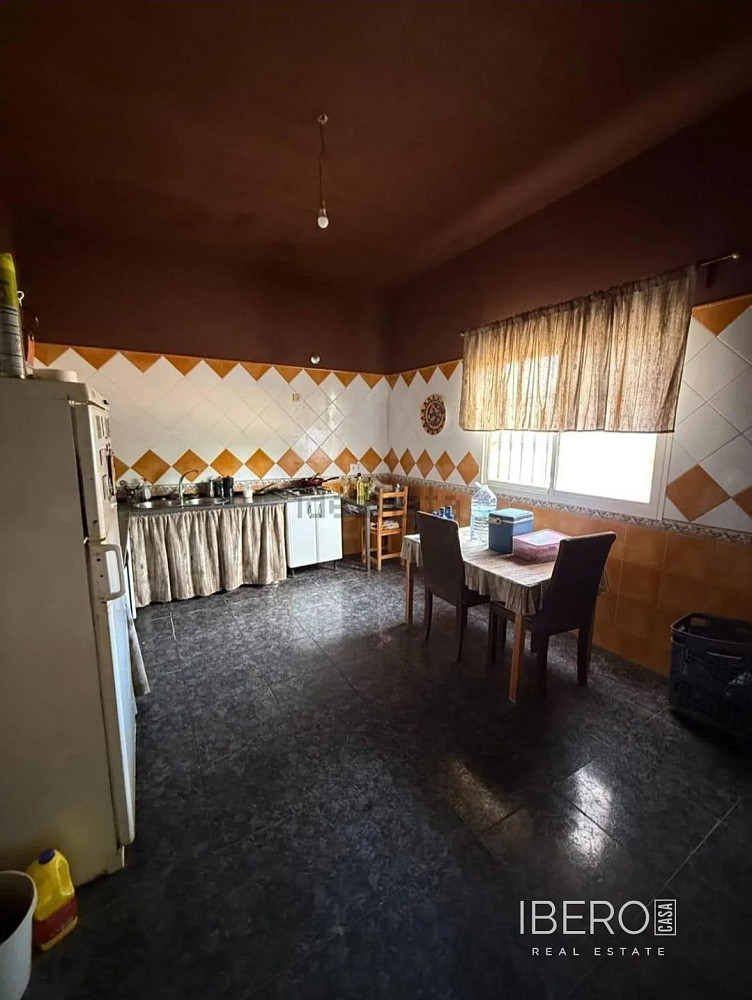 Prodej domu 7 393 m² s pozemkem 7 100 m²