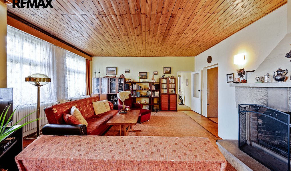 Prodej domu 216 m² s pozemkem 1 646 m², Planá nad Lužnicí – náhled fotky 6