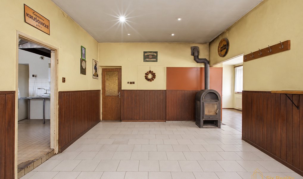 Prodej ubytovacího objektu 663 m², Rakovník – náhled fotky 11
