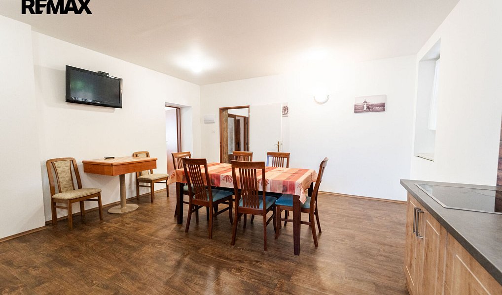 Prodej domu 248 m² s pozemkem 672 m², Dolní Věstonice – náhled fotky 12