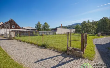 Prodej stavebního pozemku 1 071 m², 28. října, Jeseník