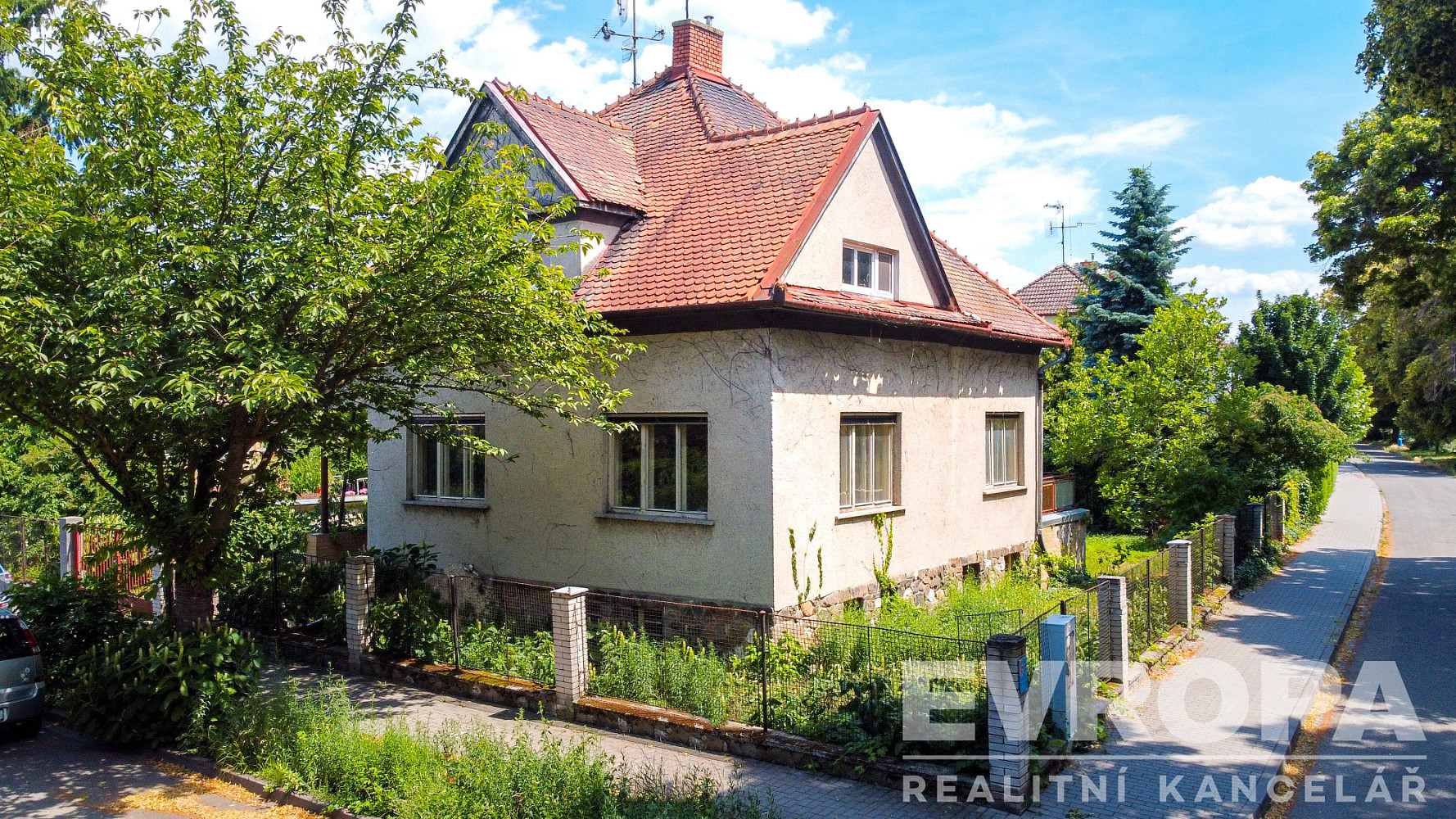 Prodej domu 300 m² s pozemkem 826 m²