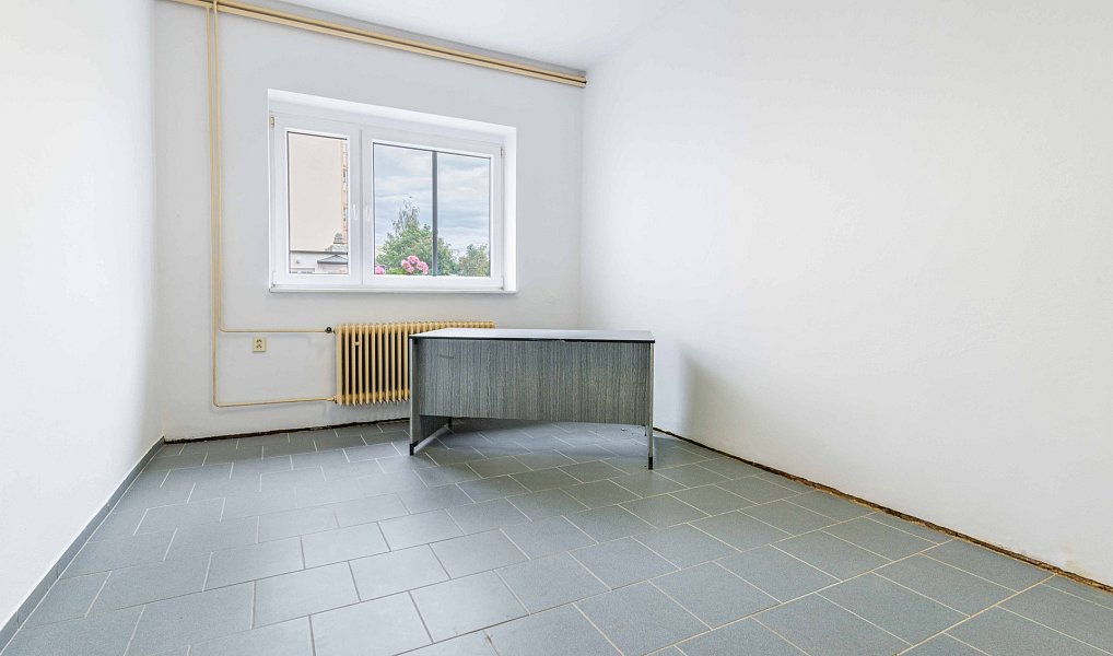 Pronájem kanceláře 30 m², Rakovník – náhled fotky 11