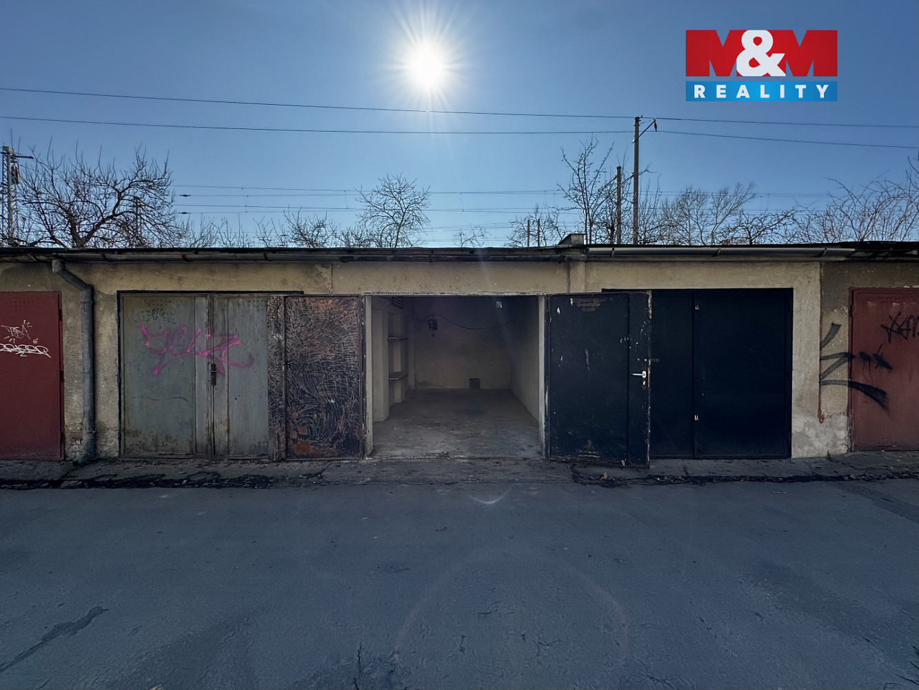 Pronájem garáže, 15 m2, Brno, ul. Sazenice – fotografie 2