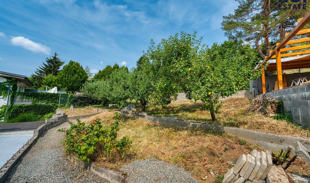 Prodej domu 194 m² s pozemkem 1 083 m², Omice – náhled fotky 30