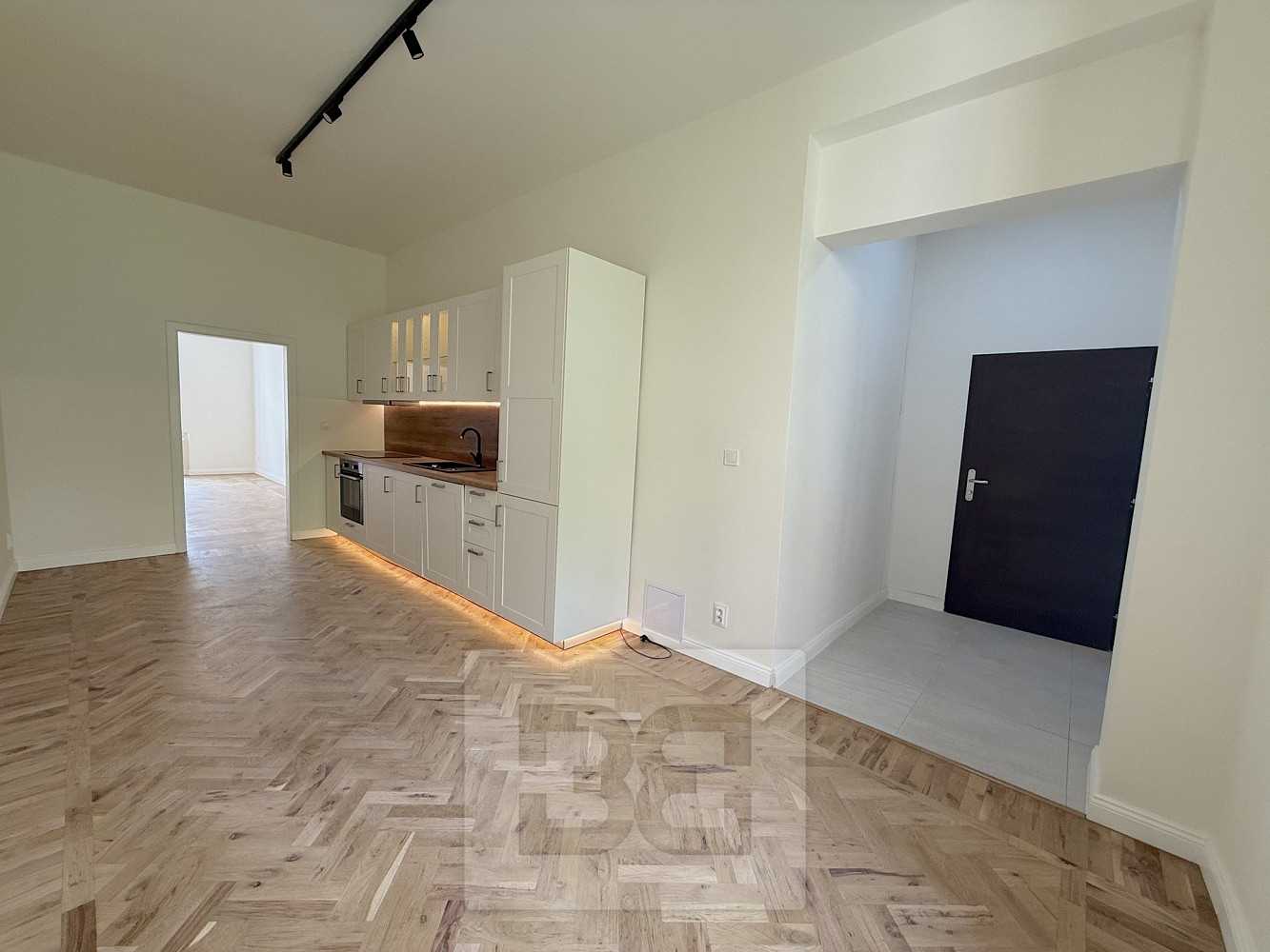 Pronájem bytu 2+kk 44 m² — photo 4