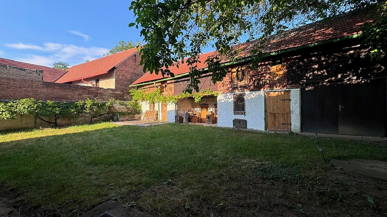 Prodej domu 250 m² s pozemkem 605 m²