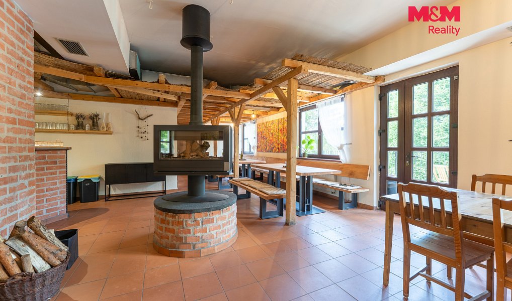 Prodej ubytovacího objektu 443 m², Horní Slavkov – náhled fotky 6