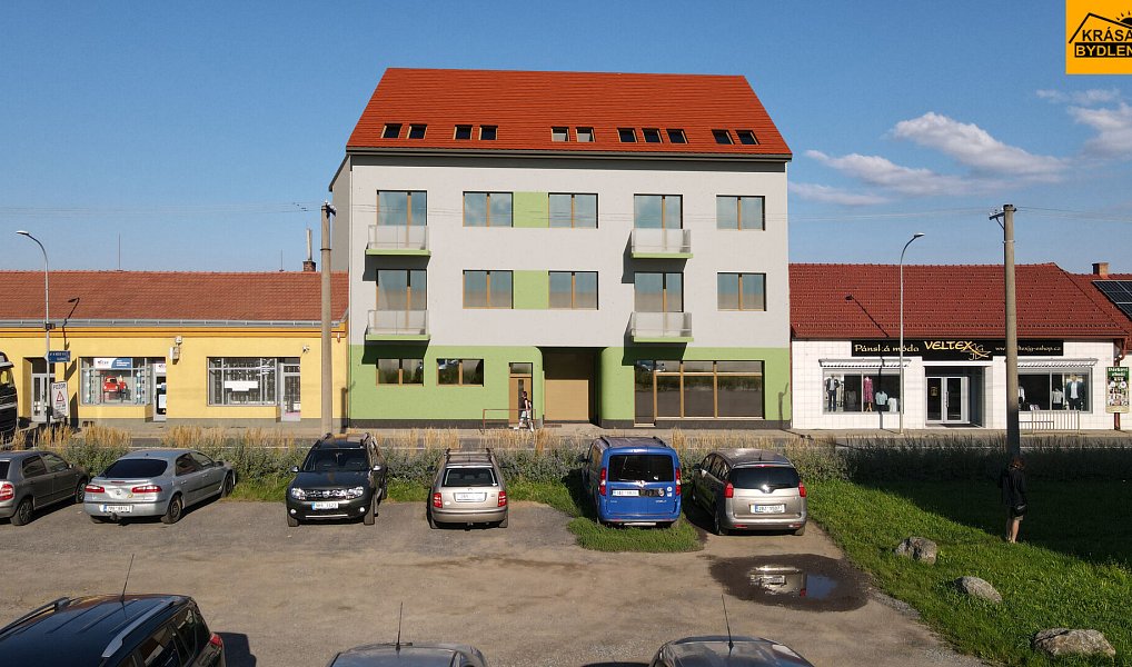 Prodej domu 800 m² s pozemkem 646 m², Veselí nad Moravou – náhled fotky 3