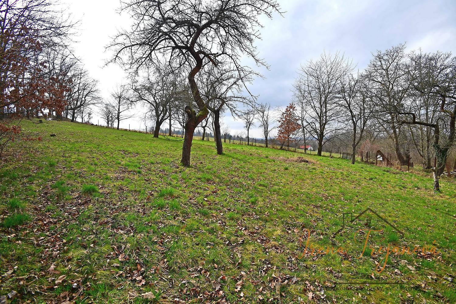 Stavební Pozemek 1040 m², Okrouhlice /Benešov – pohled 3
