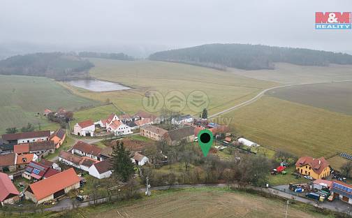Prodej stavebního pozemku 2 052 m², Dolní Třebonín - Štěkře, okres Český Krumlov