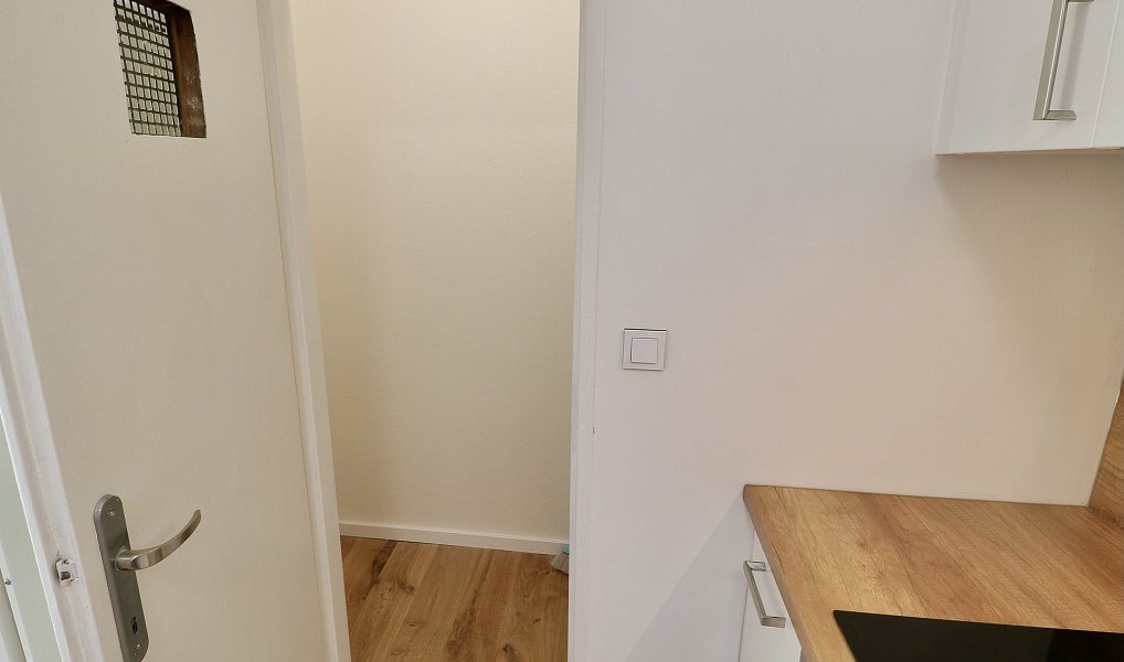 Pronájem bytu 2+1 73 m², Praha – náhled fotky 9