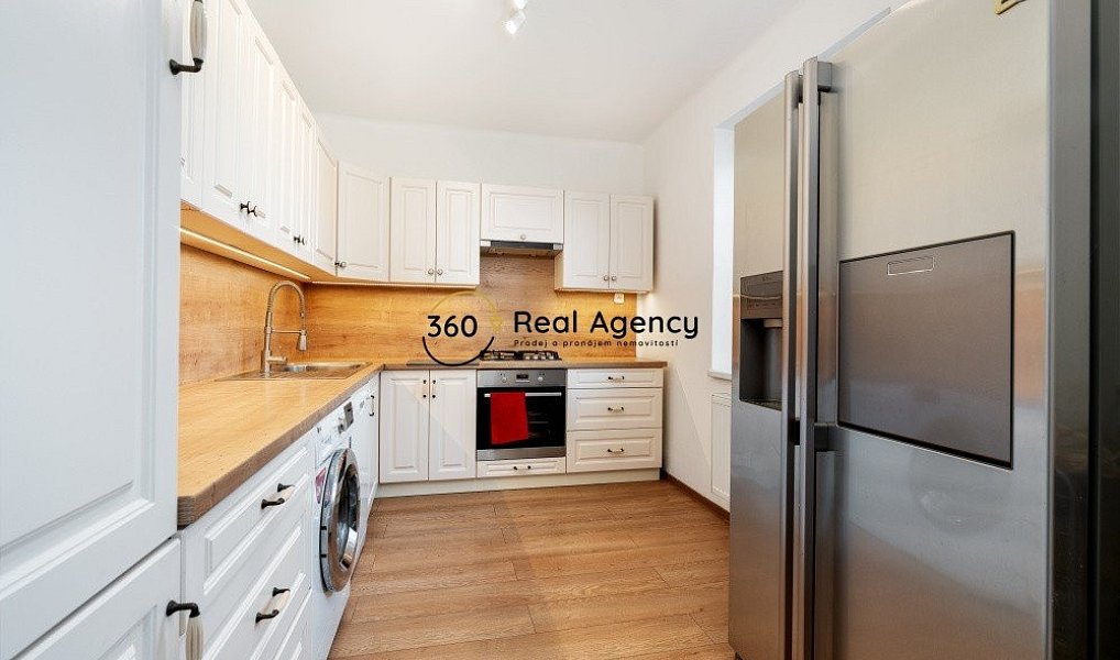 Prodej domu 299 m² s pozemkem 1 977 m², Lužec nad Cidlinou – náhled fotky 8