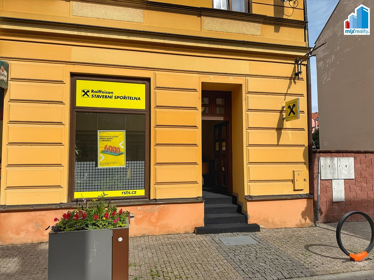 Pronájem kanceláře 56 m² — photo 2