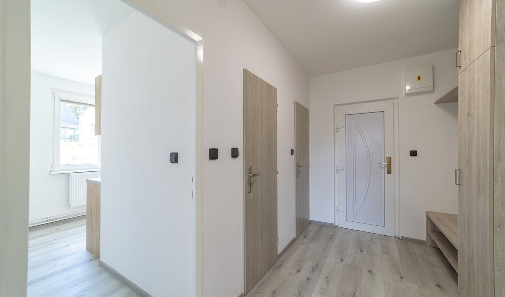 Prodej bytu 3+1 55 m², Krchleby – náhled fotky 3