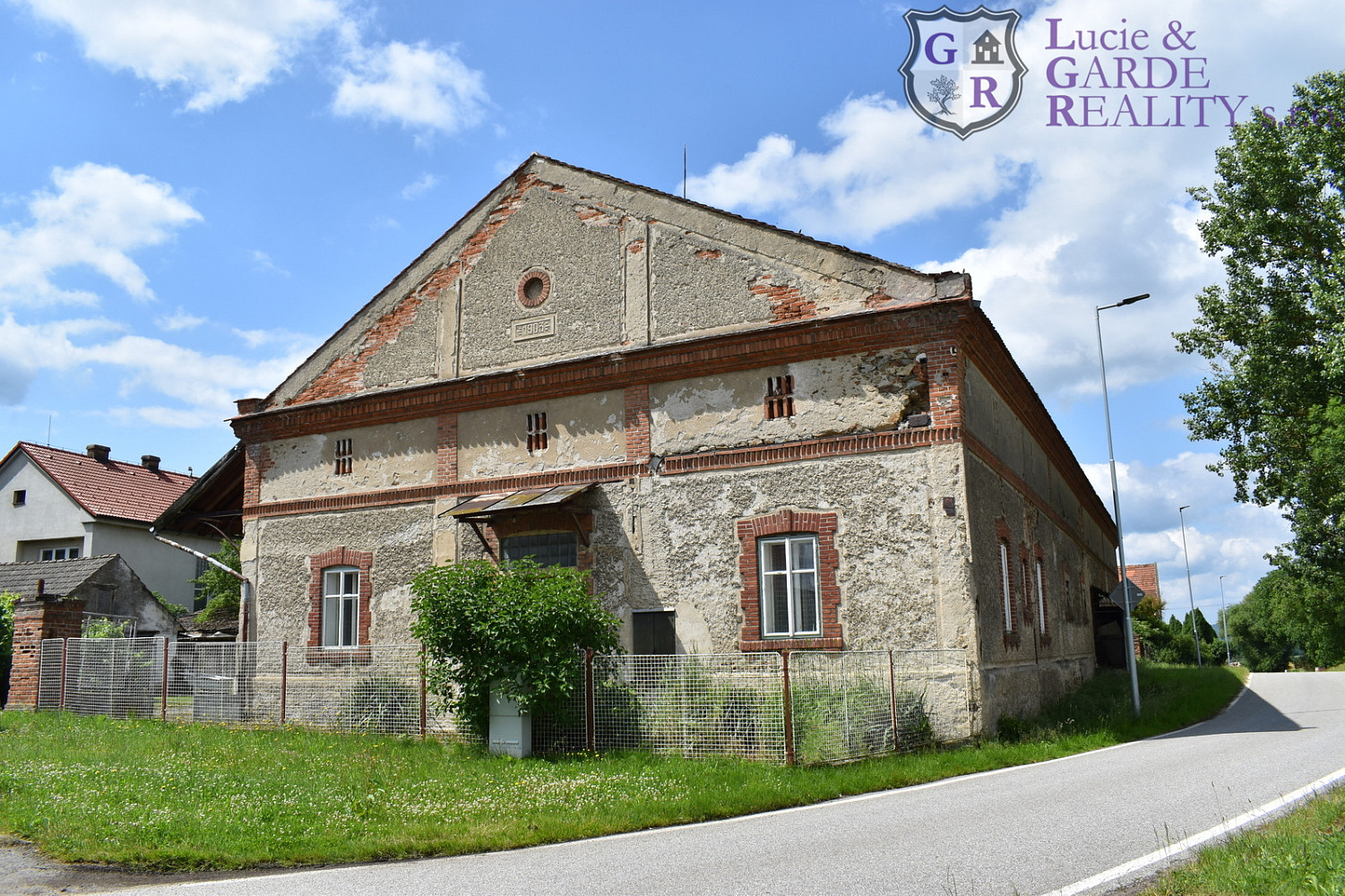 Prodej domu 175 m² s pozemkem 2 865 m²