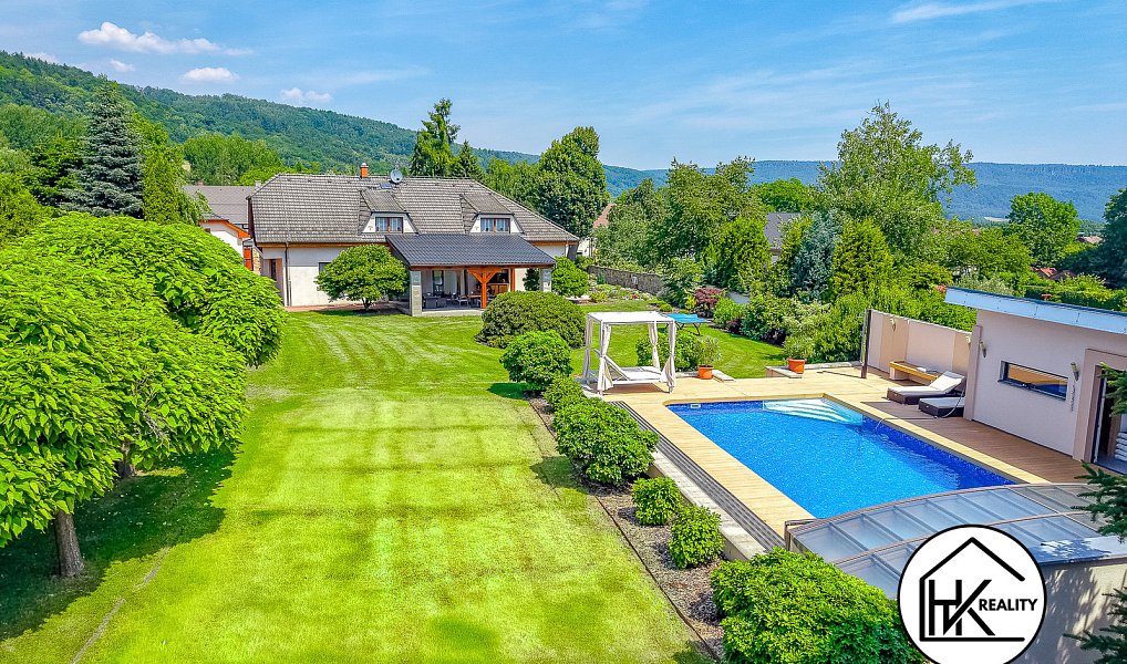 Prodej domu 300 m² s pozemkem 3 840 m², Libouchec – náhled fotky 2