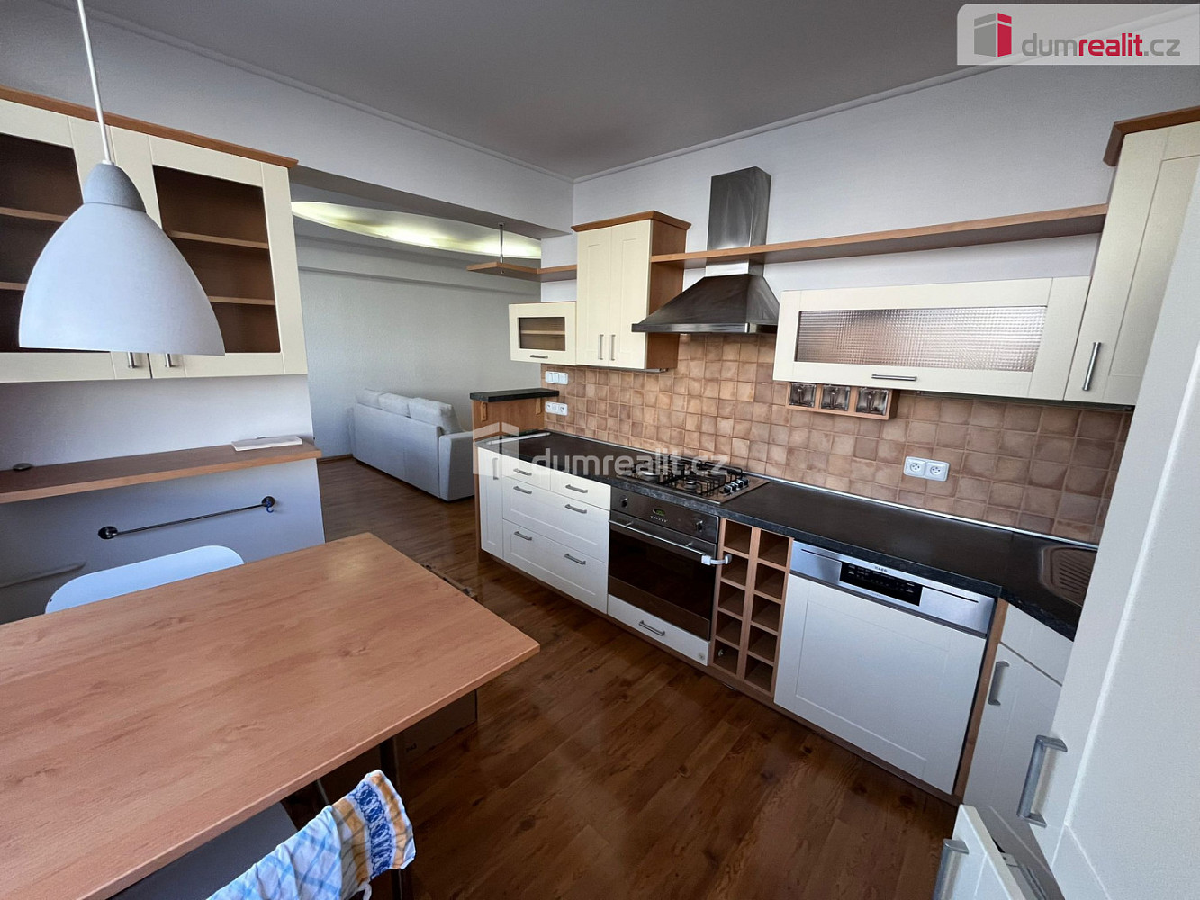 Pronájem bytu 3+1 75 m² — photo 2