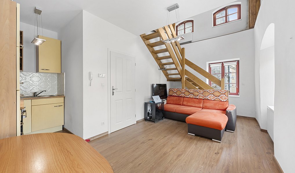 Prodej domu (jiného typu) 600 m² s pozemkem 275 m², Vimperk – náhled fotky 27
