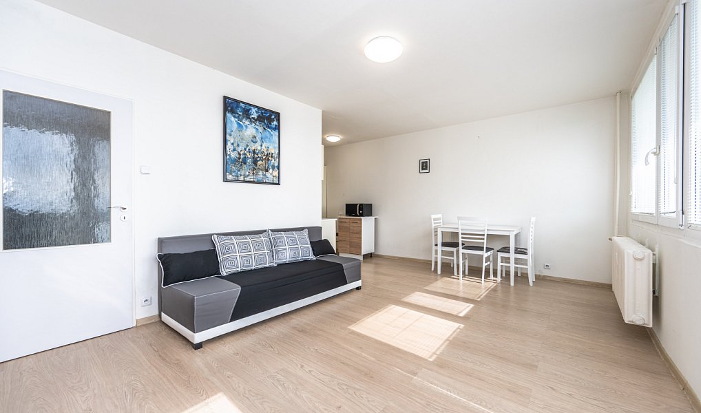 Prodej bytu 1+kk 33 m², Praha – náhled fotky 4