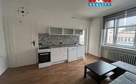 Pronájem bytu 1+1 46 m²