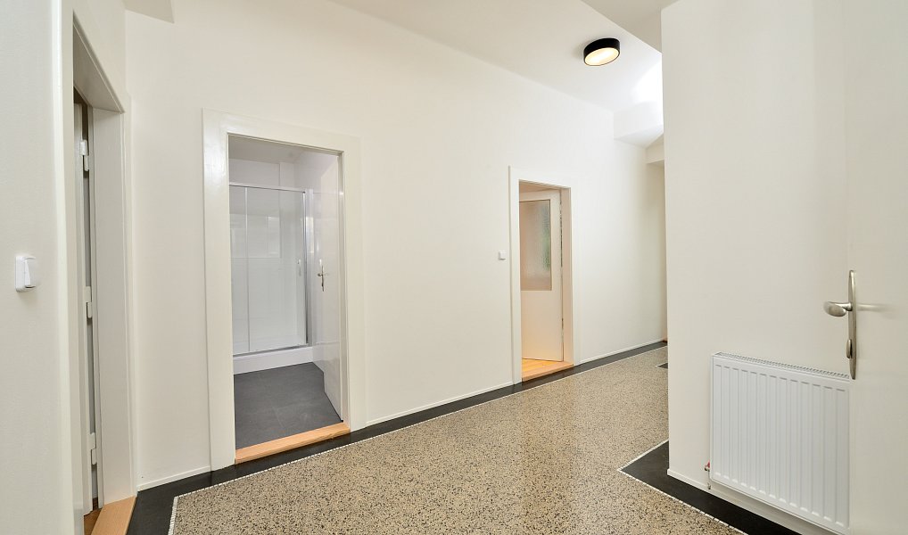 Pronájem bytu 3+kk 82 m², Praha – náhled fotky 18