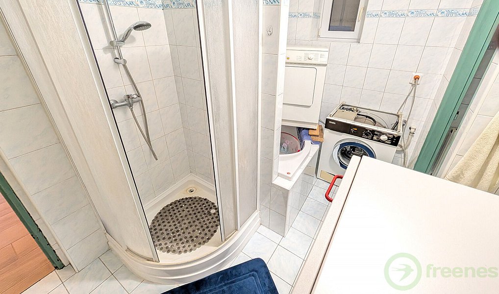 Prodej domu 216 m² s pozemkem 2 040 m², Dobřenice – náhled fotky 17