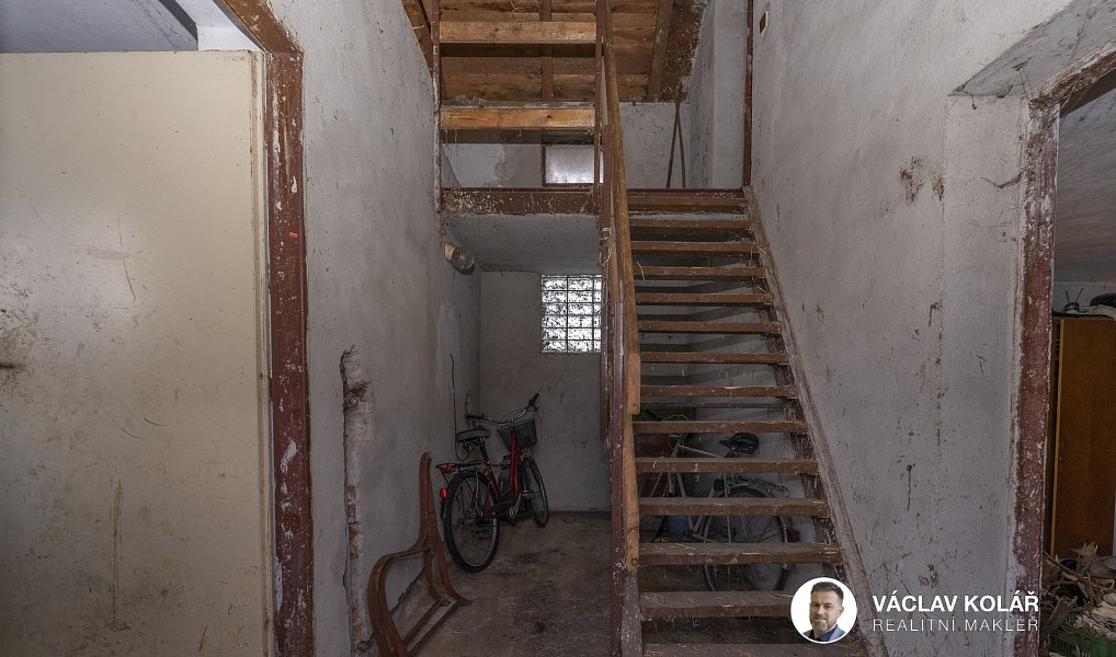 Prodej domu 196 m² s pozemkem 805 m², Stěžery – náhled fotky 41
