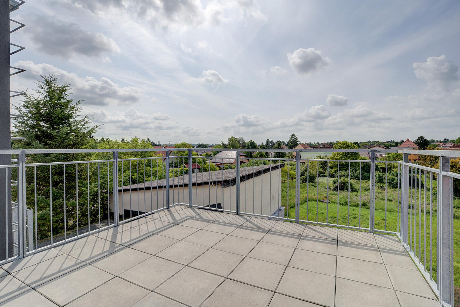 Pronájem bytu 4+kk 107 m² – fotografie 4