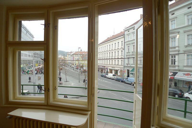 Pronájem kanceláře 127 m² – fotografie 2