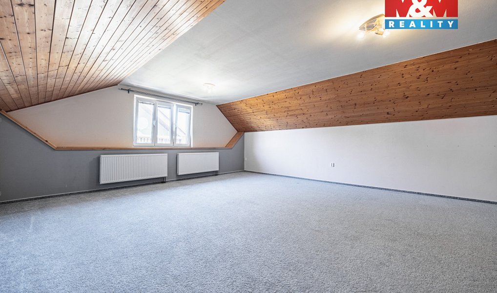 Prodej domu 370 m² s pozemkem 648 m², Mochov – náhled fotky 22