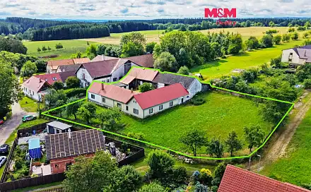 Prodej domu 265 m² s pozemkem 3 128 m², Černovice - Benešov, okres Pelhřimov