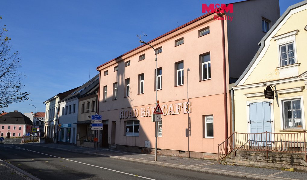 Prodej obchodních prostor 239 m², Červený Kostelec – fotka 1 z 18