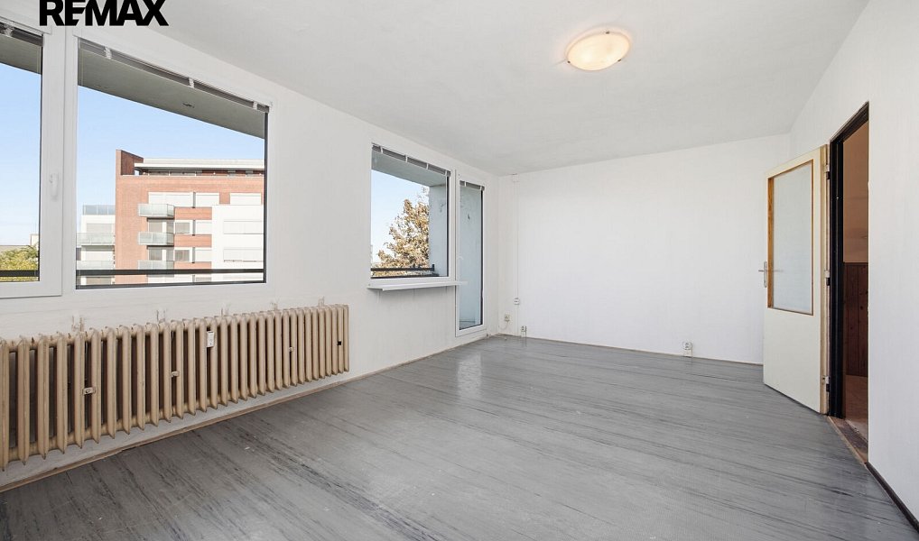 Prodej bytu 3+1 68 m², Praha – náhled fotky 2
