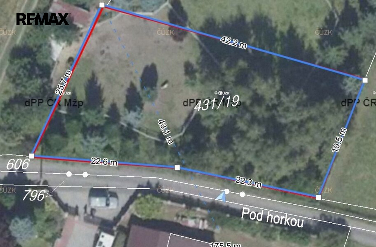 Prodej stavebního pozemku 934 m² – fotografie 5