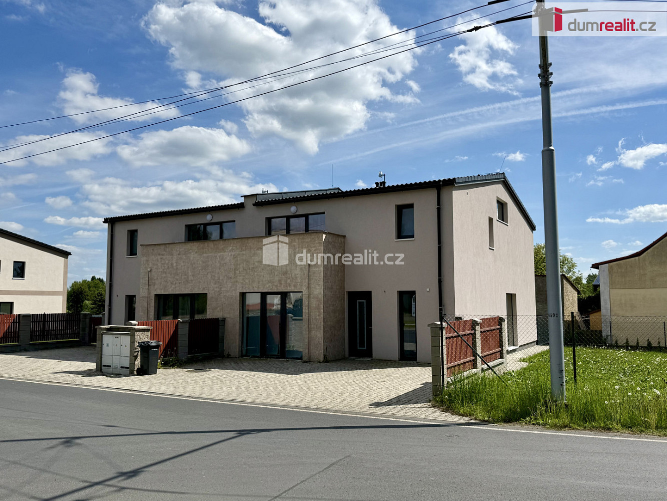 Pronájem domu 160 m² s pozemkem 300 m²