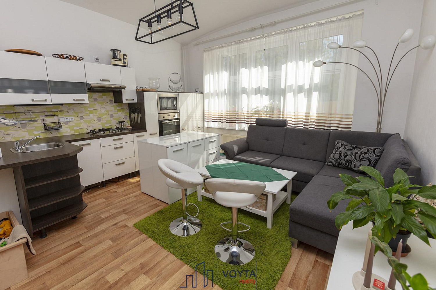 Prodej domu 320 m² s pozemkem 329 m² – fotografie 4
