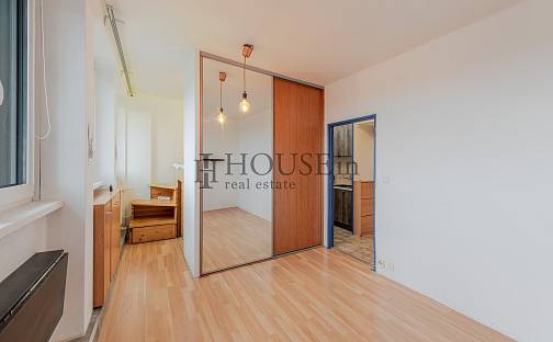 Prodej bytu 1+kk 26 m², Černokostelecká, Praha 10 - Strašnice