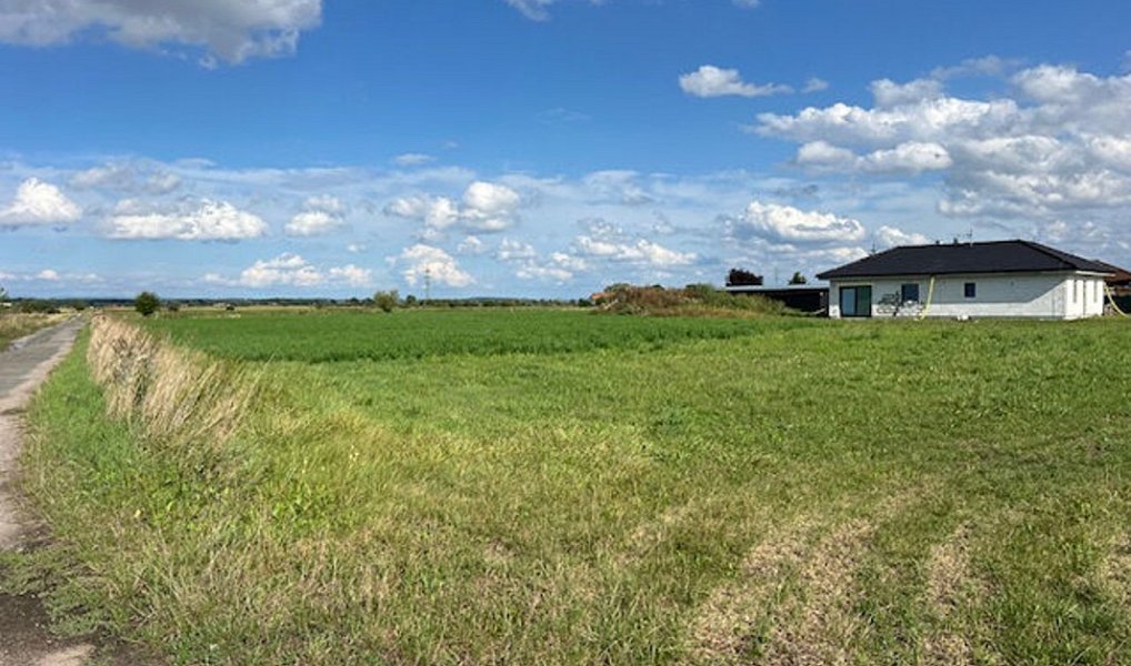 Prodej stavebního pozemku 1 269 m², Sezemice – náhled fotky 2