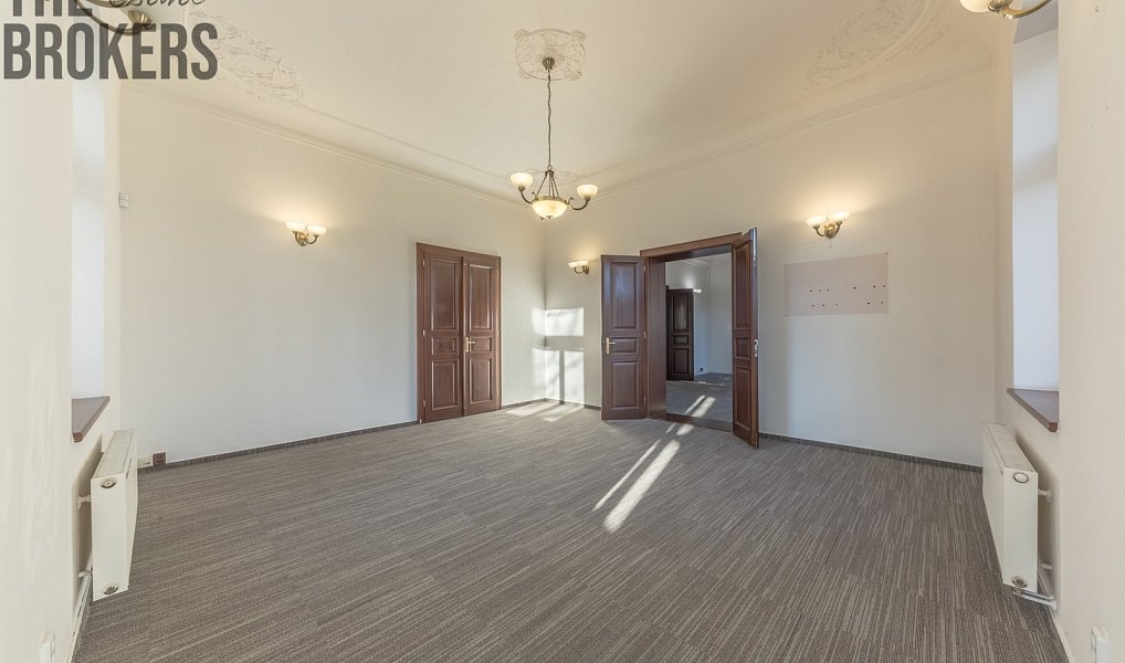 Pronájem kanceláře 230 m², Liberec – náhled fotky 4